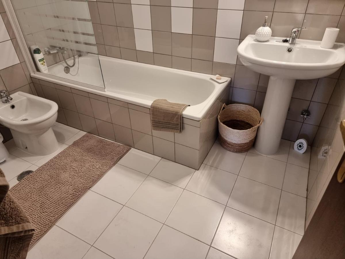 Apartamento Encantador Com Piscina Aquecida Портиман Екстериор снимка