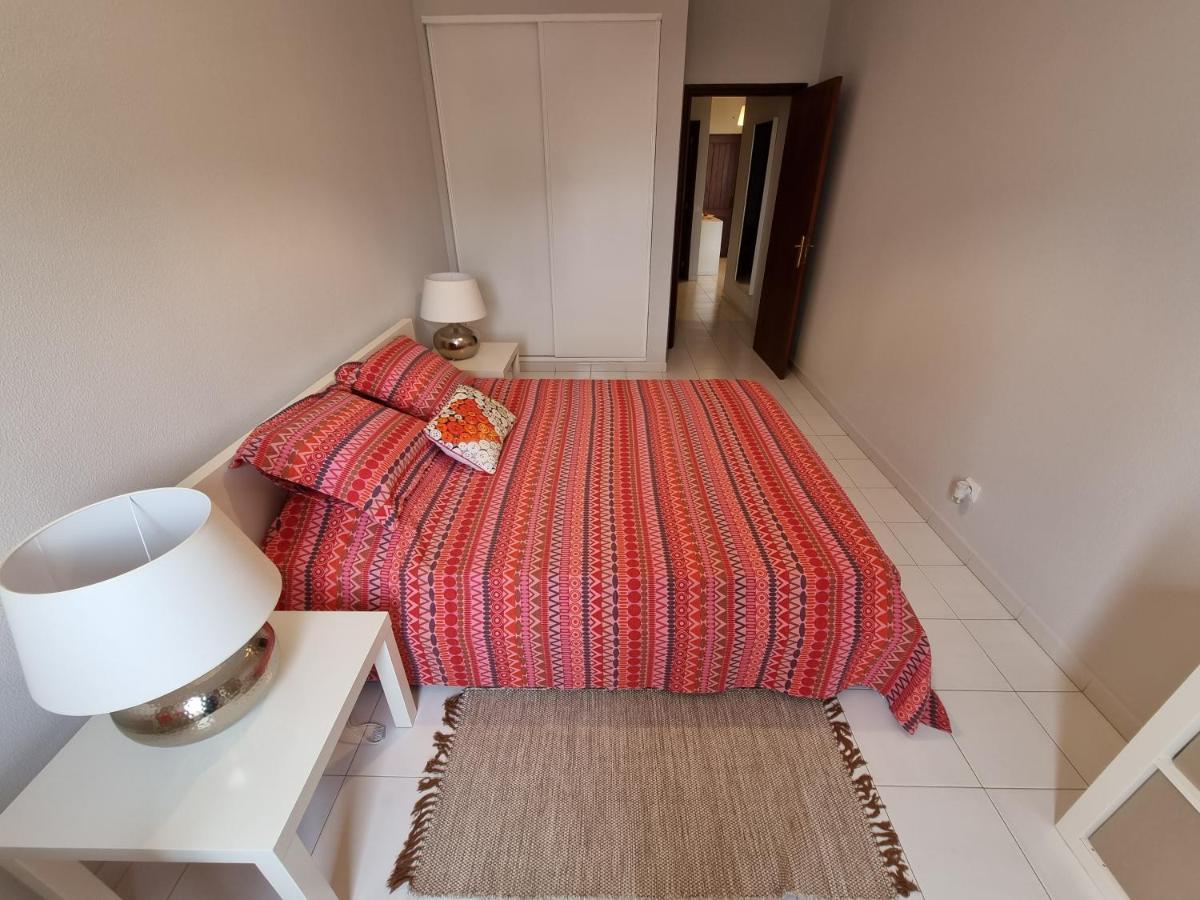 Apartamento Encantador Com Piscina Aquecida Портиман Екстериор снимка