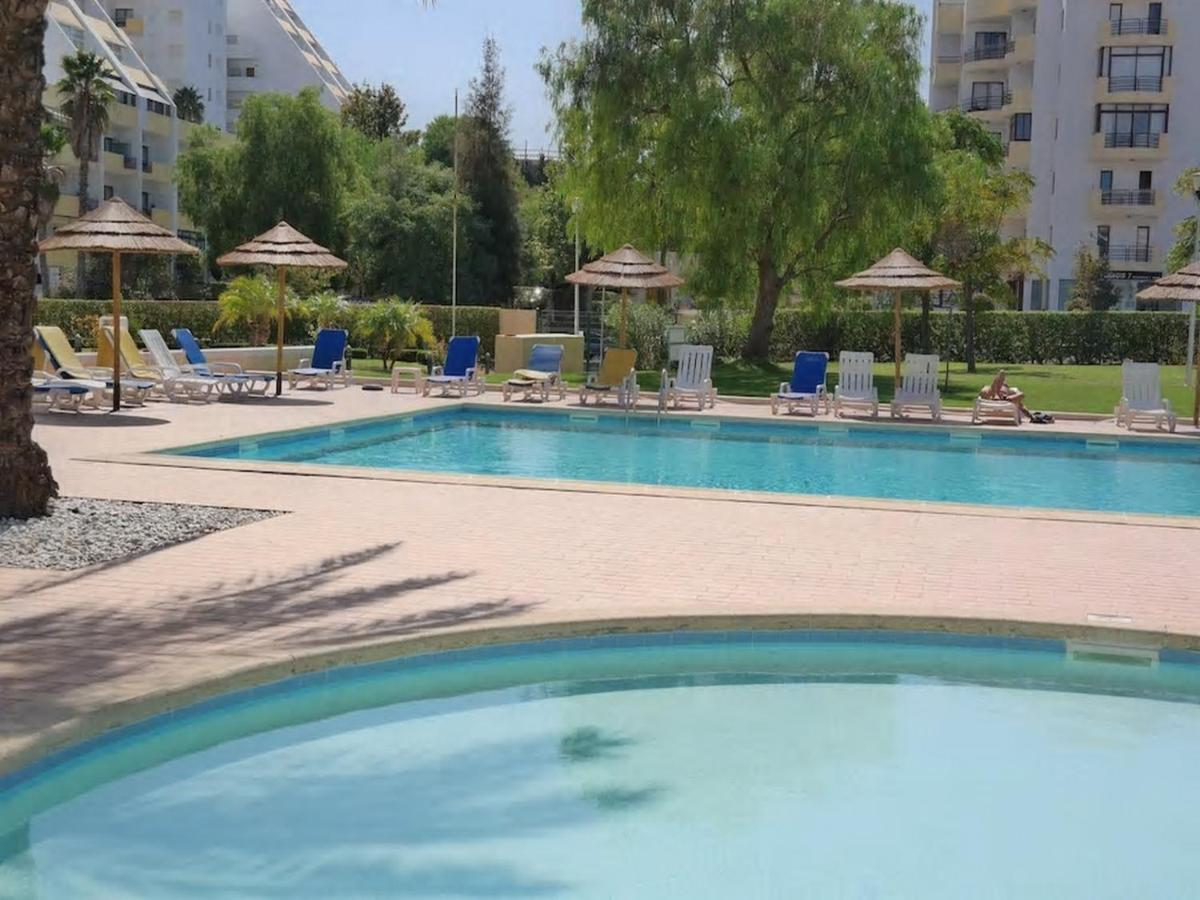 Apartamento Encantador Com Piscina Aquecida Портиман Екстериор снимка